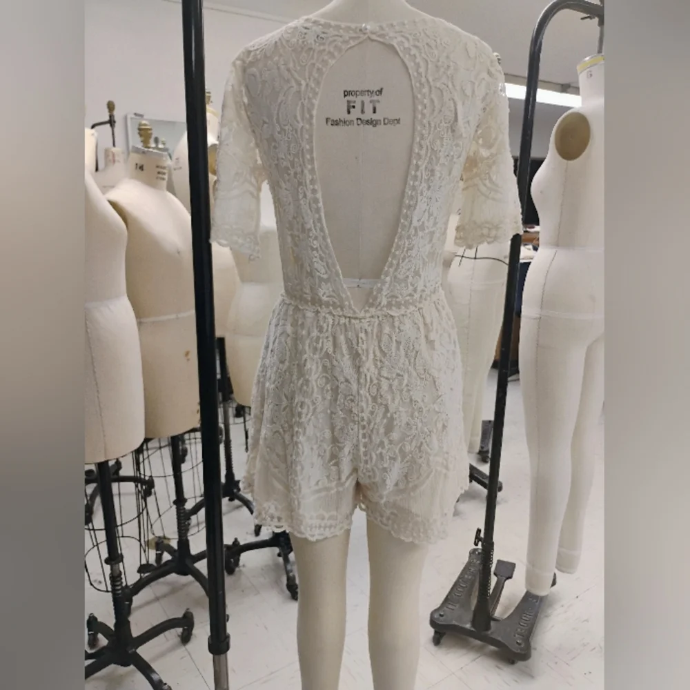 Source Unknown Cream Lace Romper